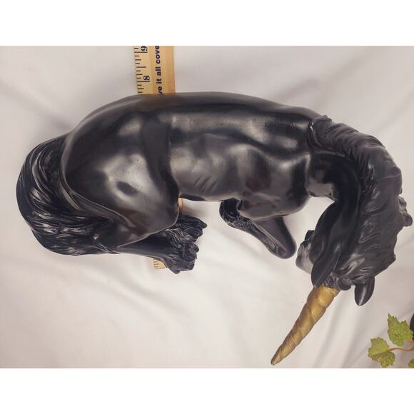 Black Unicorn Statue Vintage 1981 Universal Statuary Gold Horn 14” 80s Figurine - Picture 4 of 10